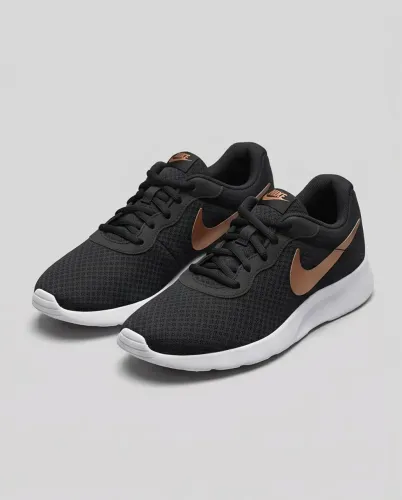 Tênis NIKE <br>?Tam 34<br>?45,00