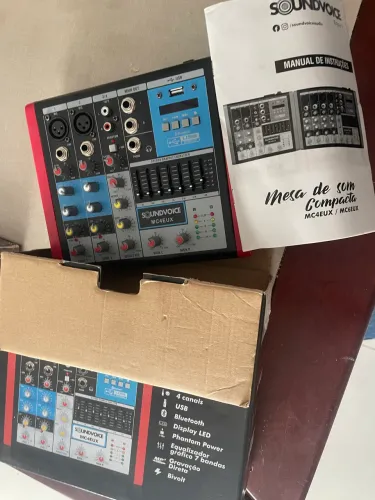 Mesa de som soundvoice 4 canais