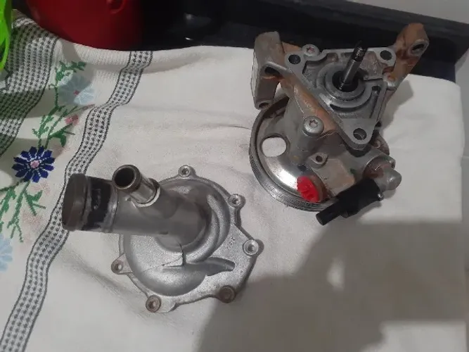 Bomba de direçao hidraulica para motor etorq.