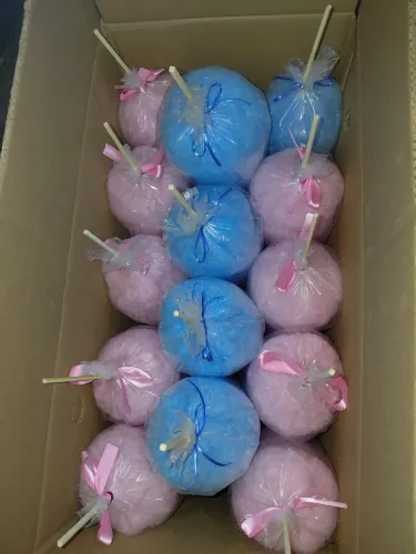 Trabalhamos com máquina de algodão doce e pipoca para sua festa e evento,