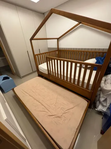 Vende-se BICAMA SOLTEIRÃO (VIÚVA), COM CAMA SOLTEIRO CONJUGADA