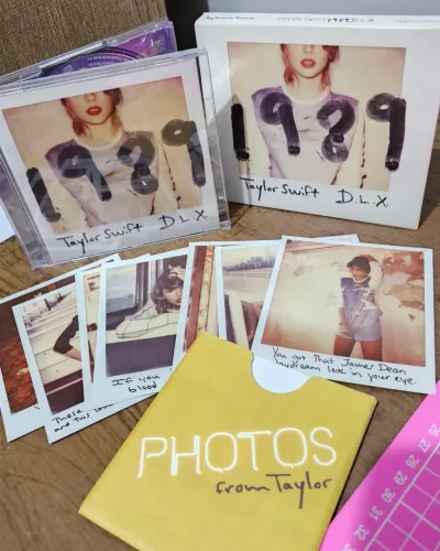 CD 1989 - Taylor Swift (polaroids 14 ao 26)