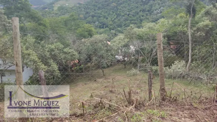 Terreno em Araras - Petrópolis, RJ