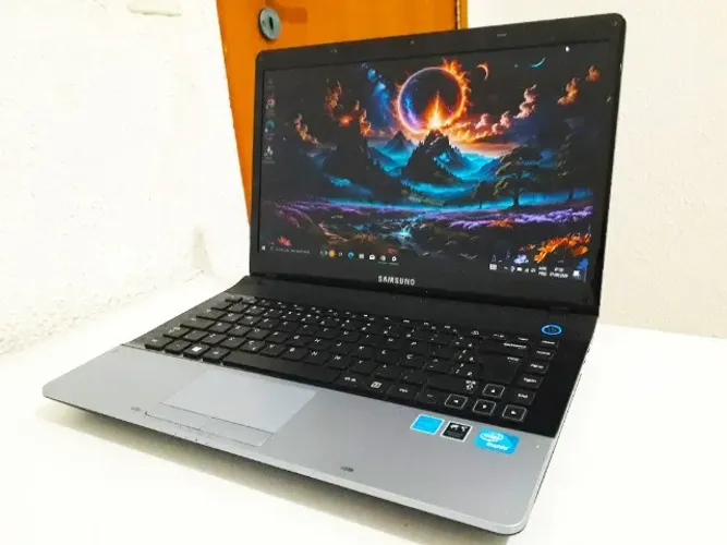 Notebook Dual Core,6GB de Ram, 320GB de HD e Tela de 14 Polegadas