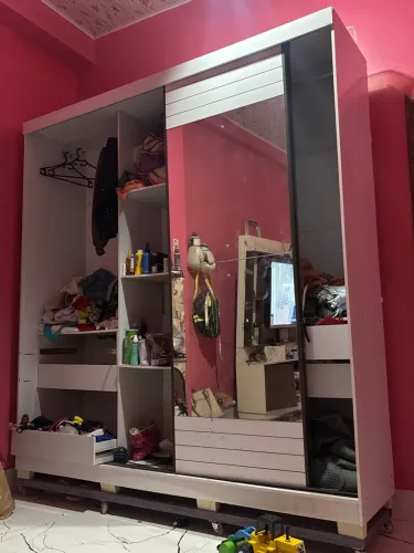 GUARDA ROUPA