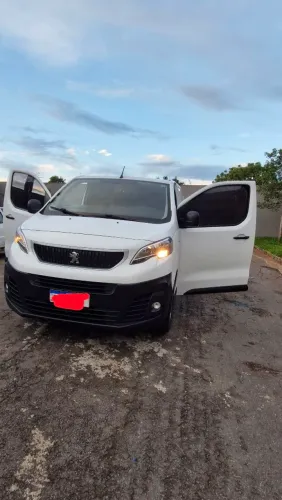Peugeot Expert Cargo 1.5 Turbo Diesel 2022