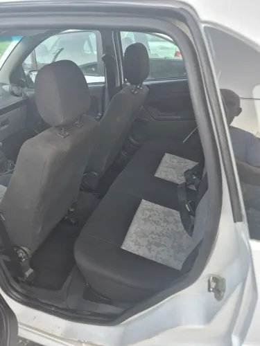 Ford Fiesta Sed. 1.6 8V Flex 4P 2009
