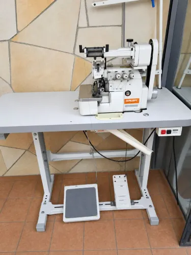 Máquina de Costura overlok Elastiqueira  Sime Eletrônica 