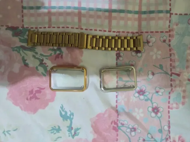 Pulseira dourada + 2 capas para tela Samsung Fit 3