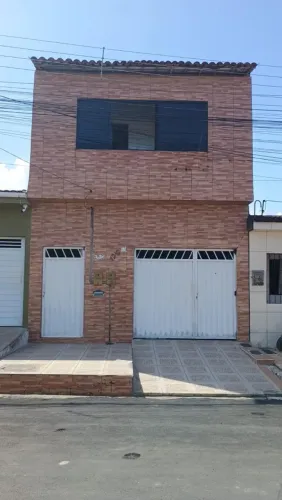 CASA NO PRIMEIRO ANDAR NASCENTE