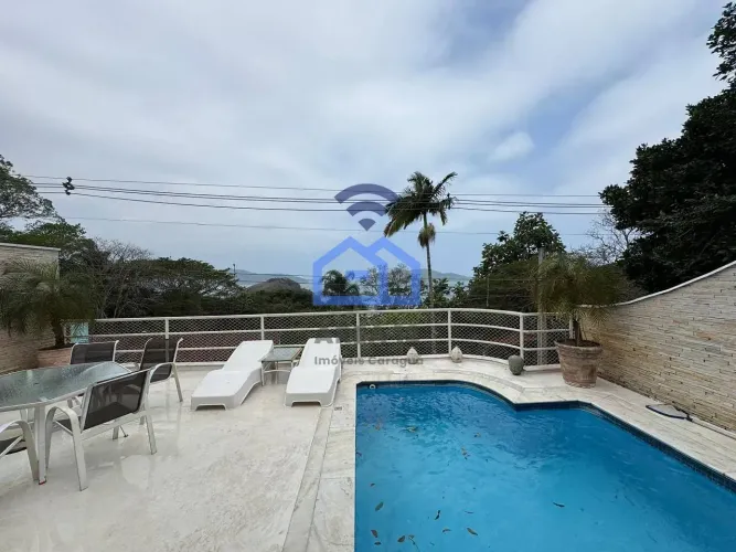 Casa à venda no condomínio Verde Mar, Cocanha em Caraguatatuba, SP