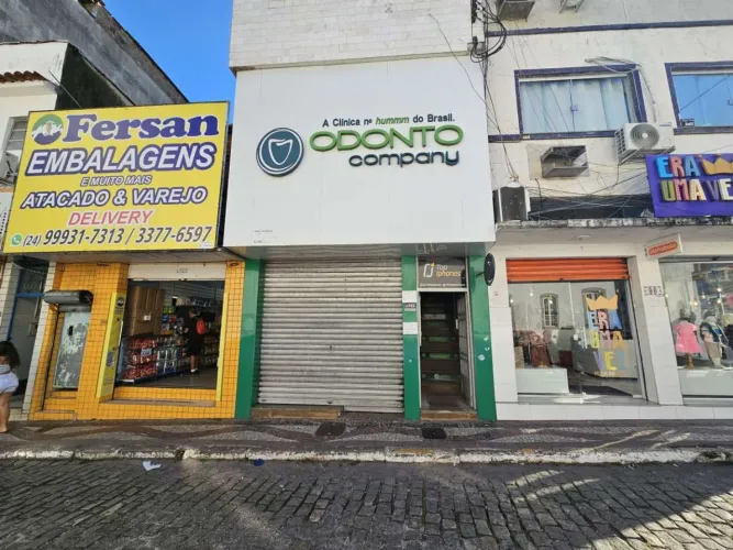 Sala Comercial para Locação em Angra dos Reis, Centro, 2 banheiros