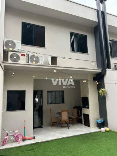 Sobrado com 3 dormitórios à venda, 111 m² por R$ 1.010.000,00 - Fazenda - Itajaí/SC