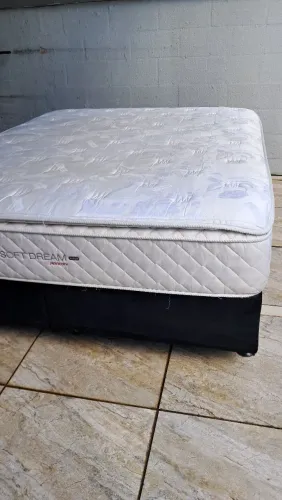 Cama Queen com Colchao Espuma - Faço Entrega 