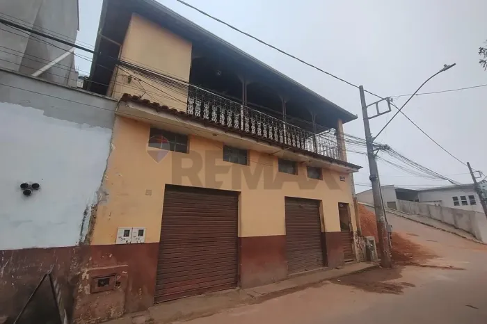 CASA À VENDA NO DINIZ EM BARBACENA MG