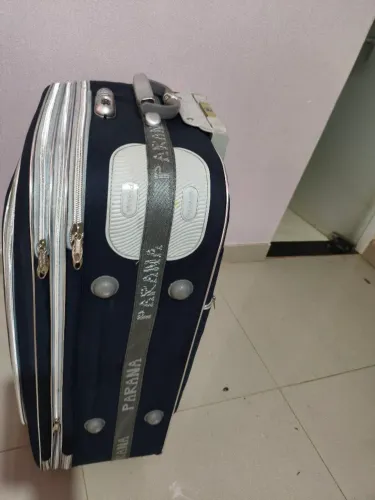 Mala 50 reais azul ótimas condições