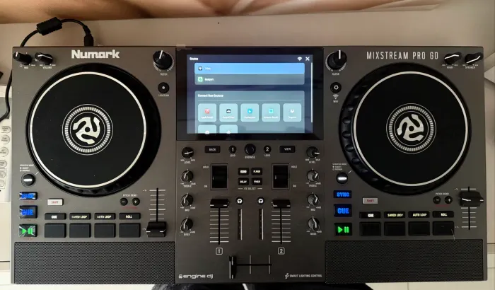 Numark Mixstream Pro Go DJ