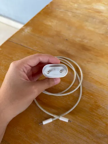 Fonte + Cabo Original Apple