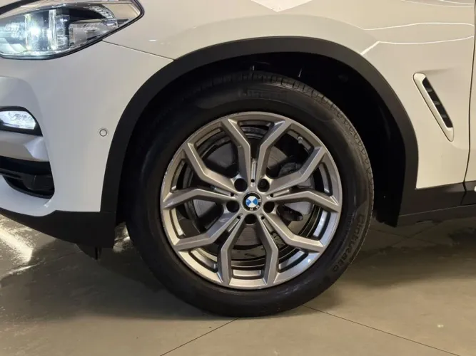 BMW X3 Xdrive 30I X-line 2.0 Turbo 252cv AUT 2020