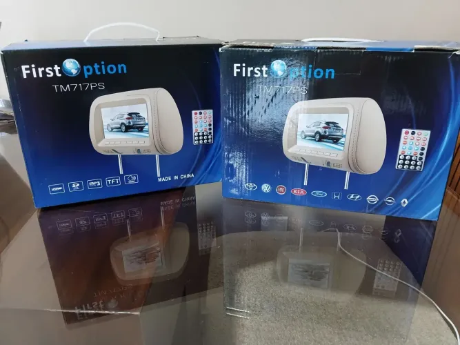 Kit com 2 Multimídias encosto de cabeça universal NOVO