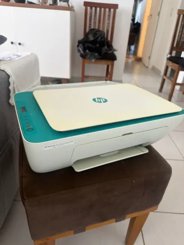 impressora HP DESKJET ink advantage 2676 acompanha cartucho dentro da máquina