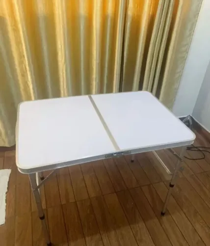 Mesinha Dobrável Portátil Vira Maleta/Estrutura de Alumínio/ Base MDF/ 90x60x70 (LACRADA)
