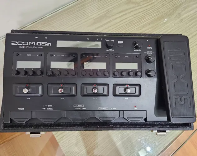 Pedaleira G5N zoom