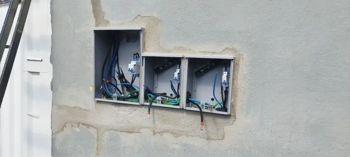 PADRÃO CEMIG/ MONTADO E INSTALADO
