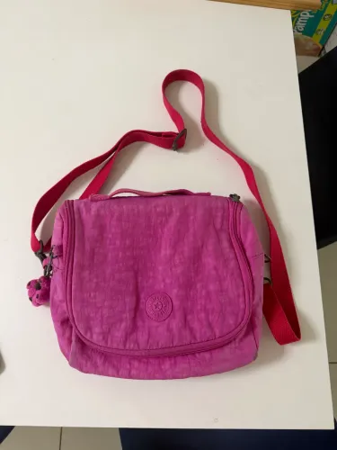 Lancheira Kipling rosa