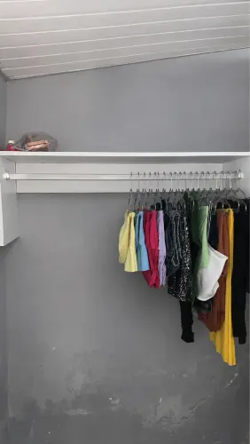 Arara de roupas multiuso