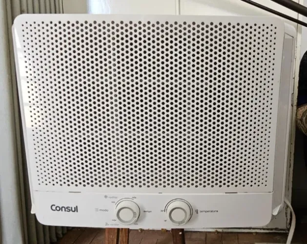 Ar-condicionado Consul 7500 BTU Perfeito estado