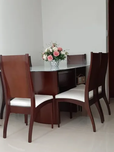 Mesa de jantar 6 cadeiras