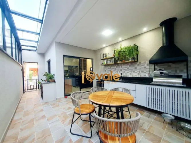 Casa à venda 138m2 Condomínio Golden Park Jacareí SP