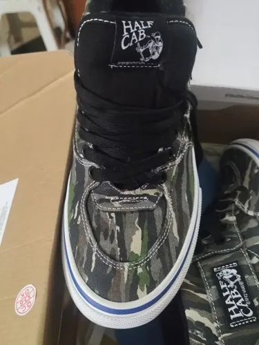 Vans Skate Half Cab da colaboração com a Boys Of Summer (modelo Logan Santino).