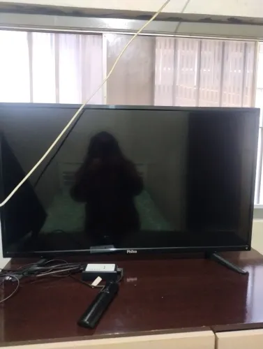 Vendo Tv Philco 40p com defeito na imagem