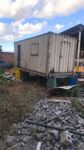 container marítmo