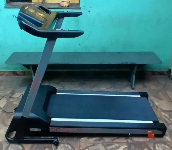 Ate 10x sem Juros - Esteira Elétrica Athletic SPEEDY - 12 km - Novíssima 