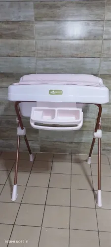 Banheira Burigotto rosa com suporte, trocador e redutor para rn