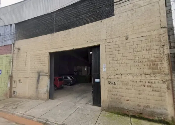 Galpão na Avenida Coronel Sezefredo Fagundes, 5419  500 m²