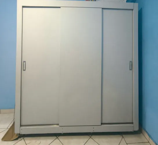 Guarda-Roupa branco