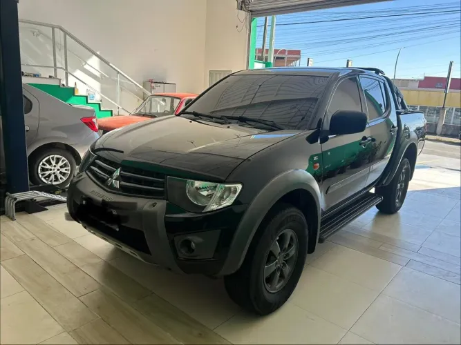 Mitsubishi L200 Triton Outdoor 2.4 Flex 16V CD Mec. 2017