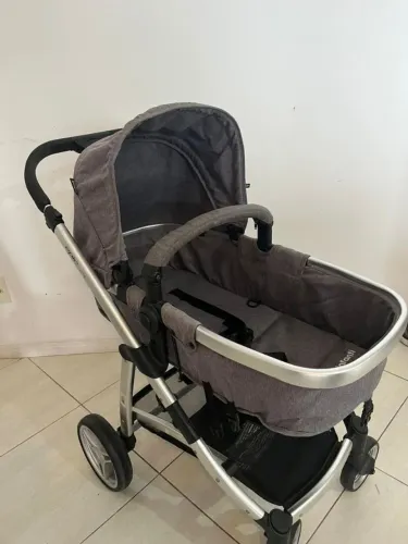 Carrinho de Bebê Infanti Epic Lite 3 em 1 - Moisés + Bebê Conforto
