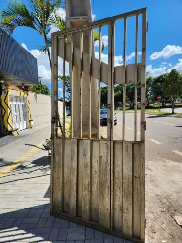 Portão duas folhas usado 