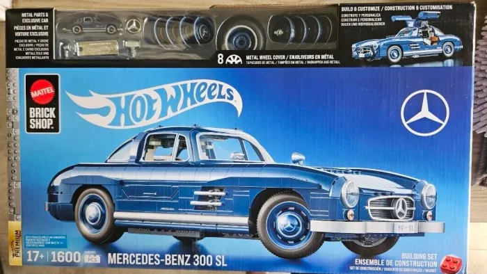 Mercedes Benz 300 Mattel Brick Shop