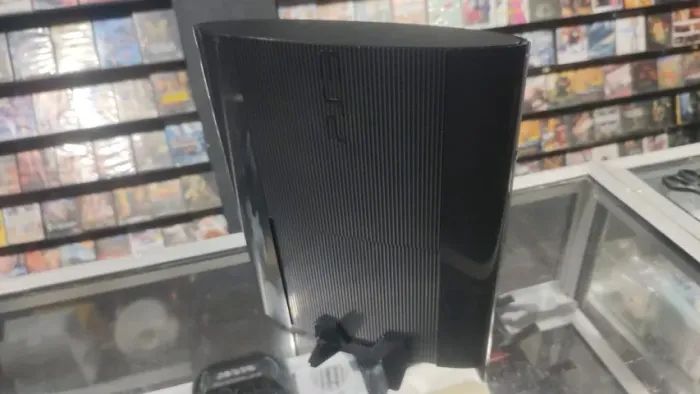 PS3 S SLIM L30 TUNING HD500 CHEIO DE JOGOS E RETROS 14 LOJAS 1 CONTROLE ORIGINAL E CABOS