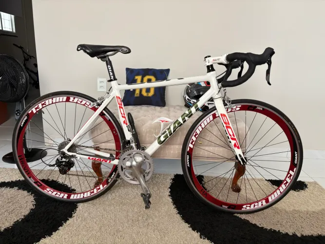 bicicleta do tipo Speed Giant SCR - 11velocidades