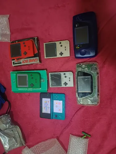 Lote consoles portáteis game gear game boy pocket Nintendo 3ds