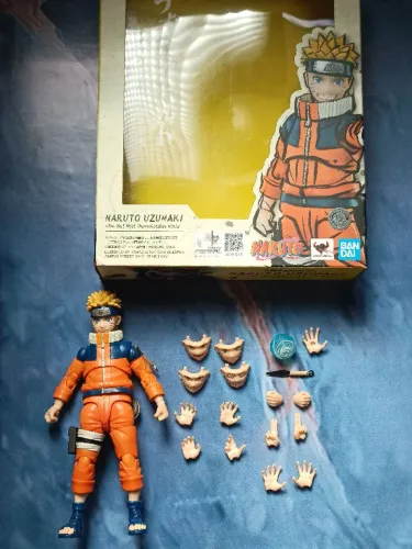 Naruto ( clássico) SH figuarts com detalhes 