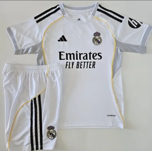 Kit infantil Real Madrid 2025