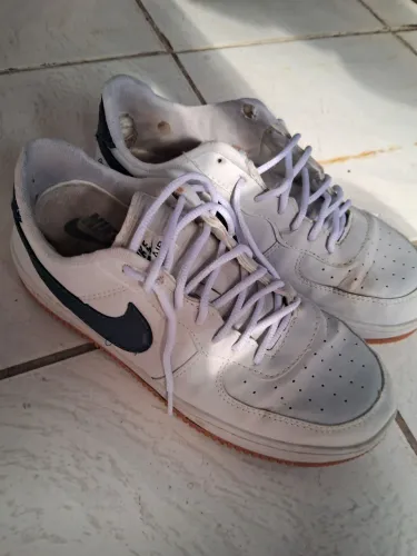 Vendo tênis nike air whatsapp *